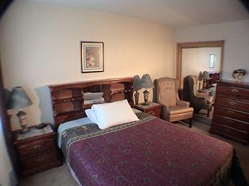 Petryla Estates Furnished * Toronto