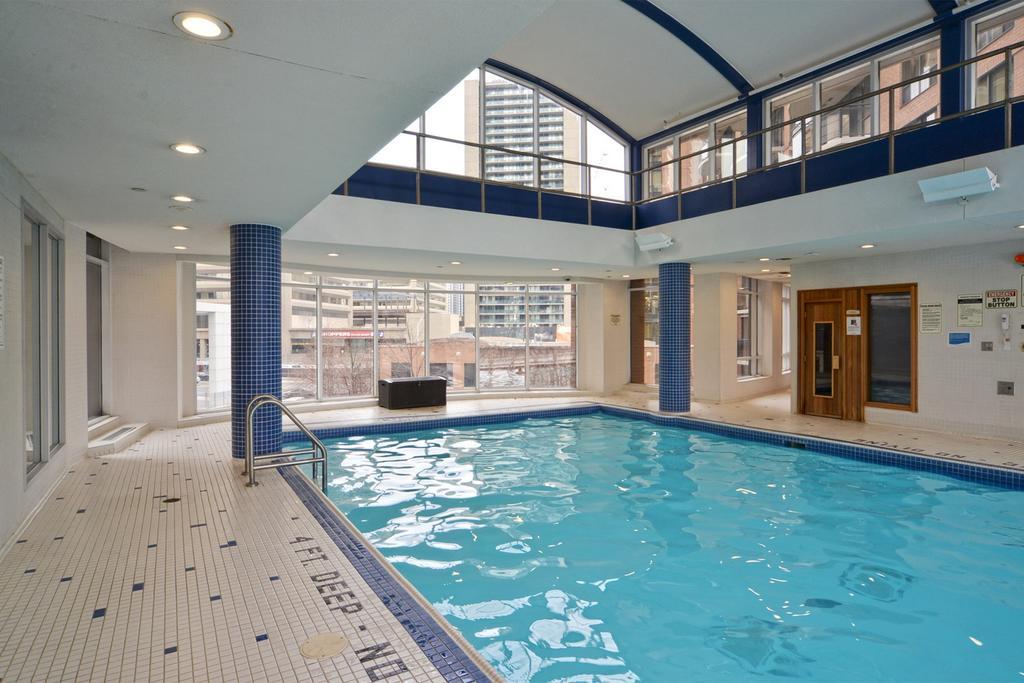Royal Stays Furnished - Yonge/sheppard Apartment