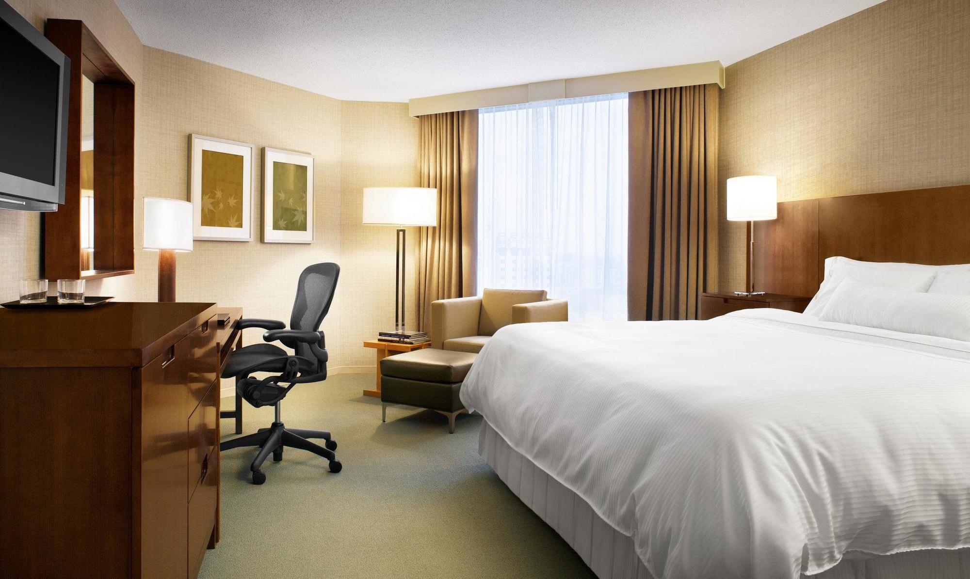 The Westin Airport 4*