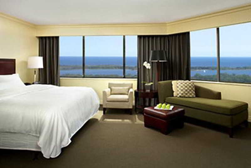 The Westin Harbour Castle, 4* Toronto