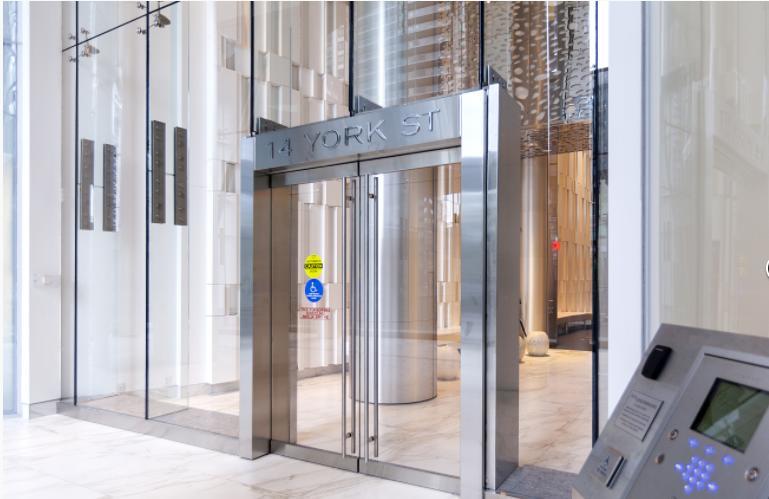 Trinity Suites - Luxury On York Street Apartment