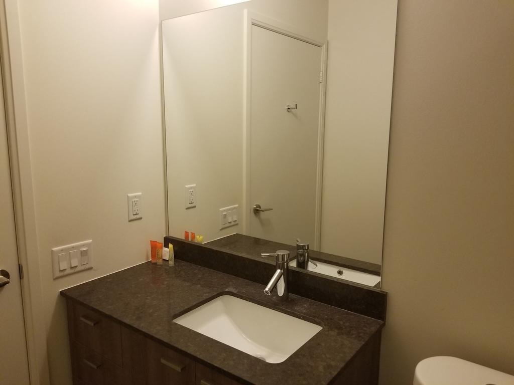 Furnished At Yonge & Eglinton By Canvas Apartment
