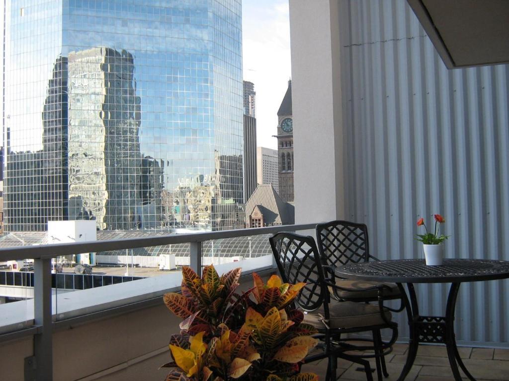 Hotel Yonge Furnished
