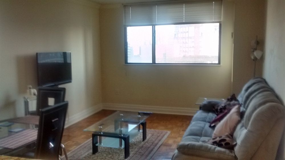 Furnished Living - Bay Street