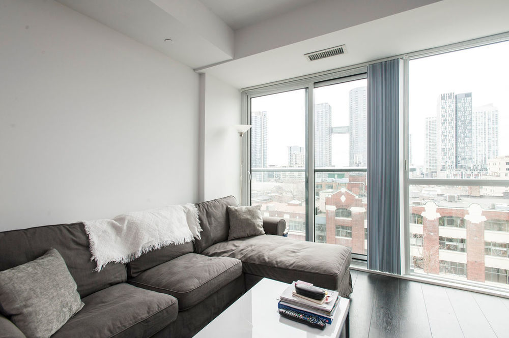 Beautiful King West 3*