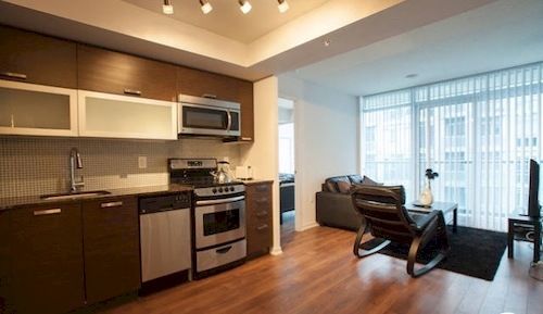 Hotel Elite - Queen West 4*