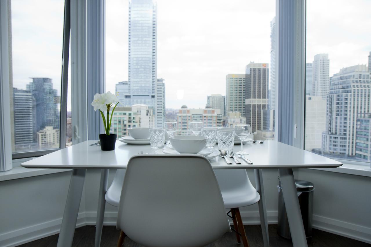 Apartment Avalon Yorkville Toronto