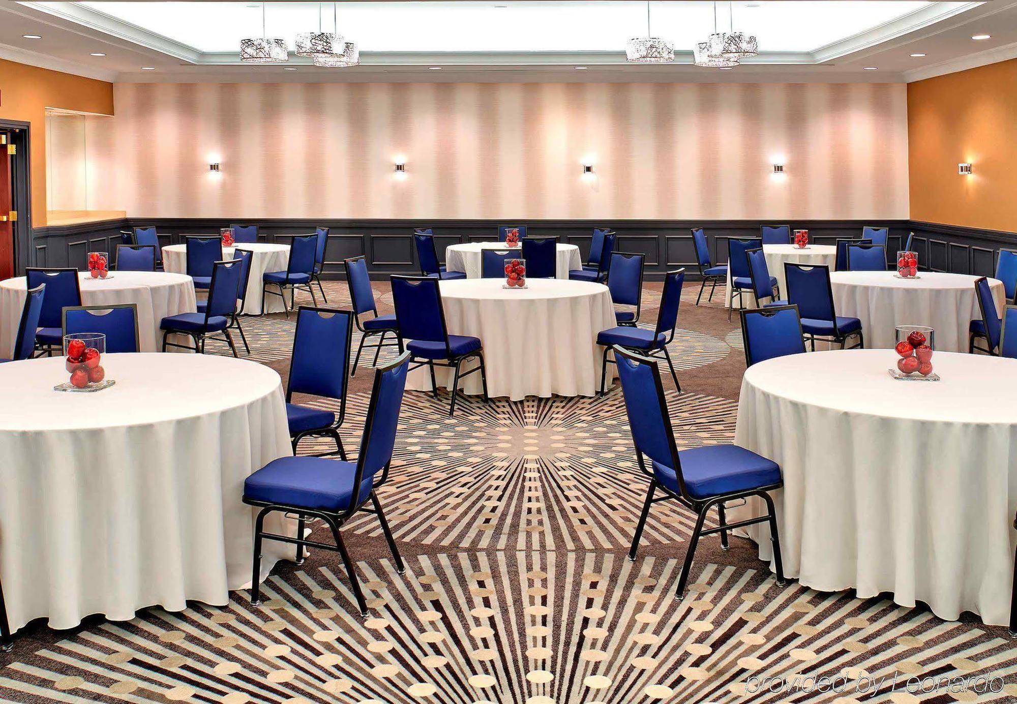 Hotel Courtyard By Marriott Downtown 3*