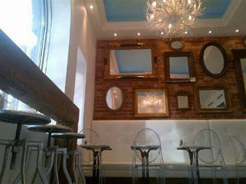 Baystreet Hotel/motel 3* Toronto
