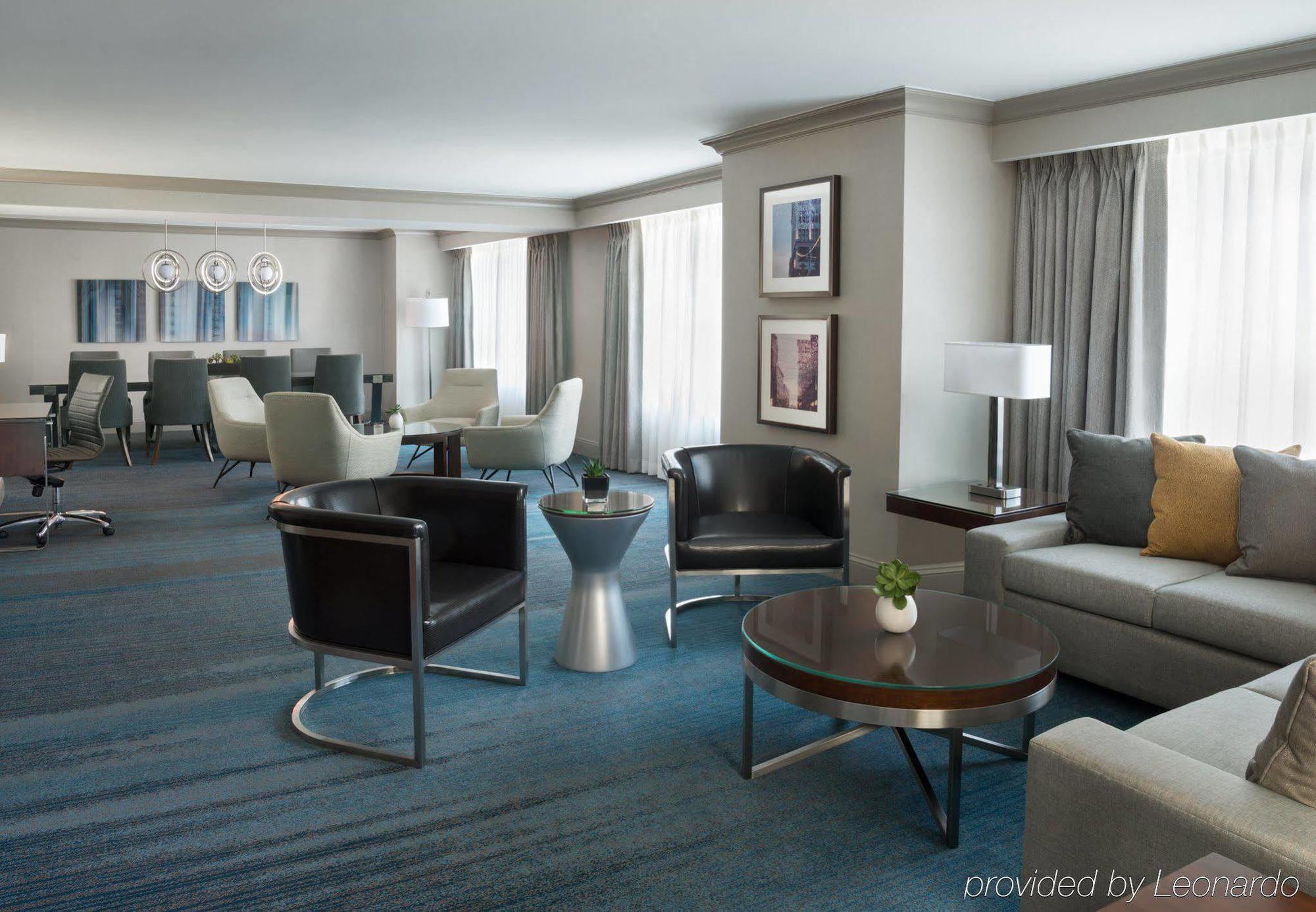 Hotel Marriott Downtown At Cf Eaton Centre Toronto