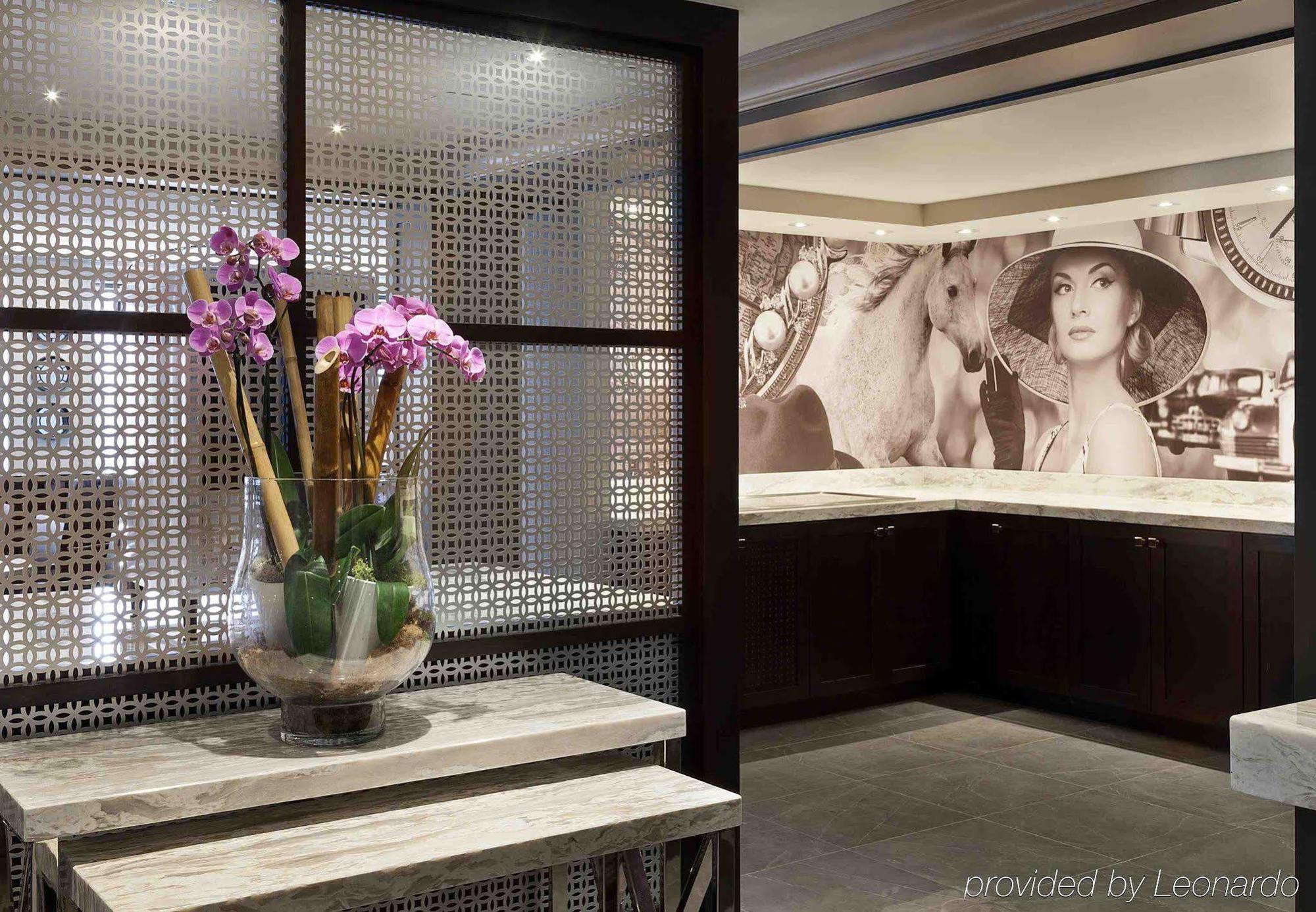 Hotel W 4*