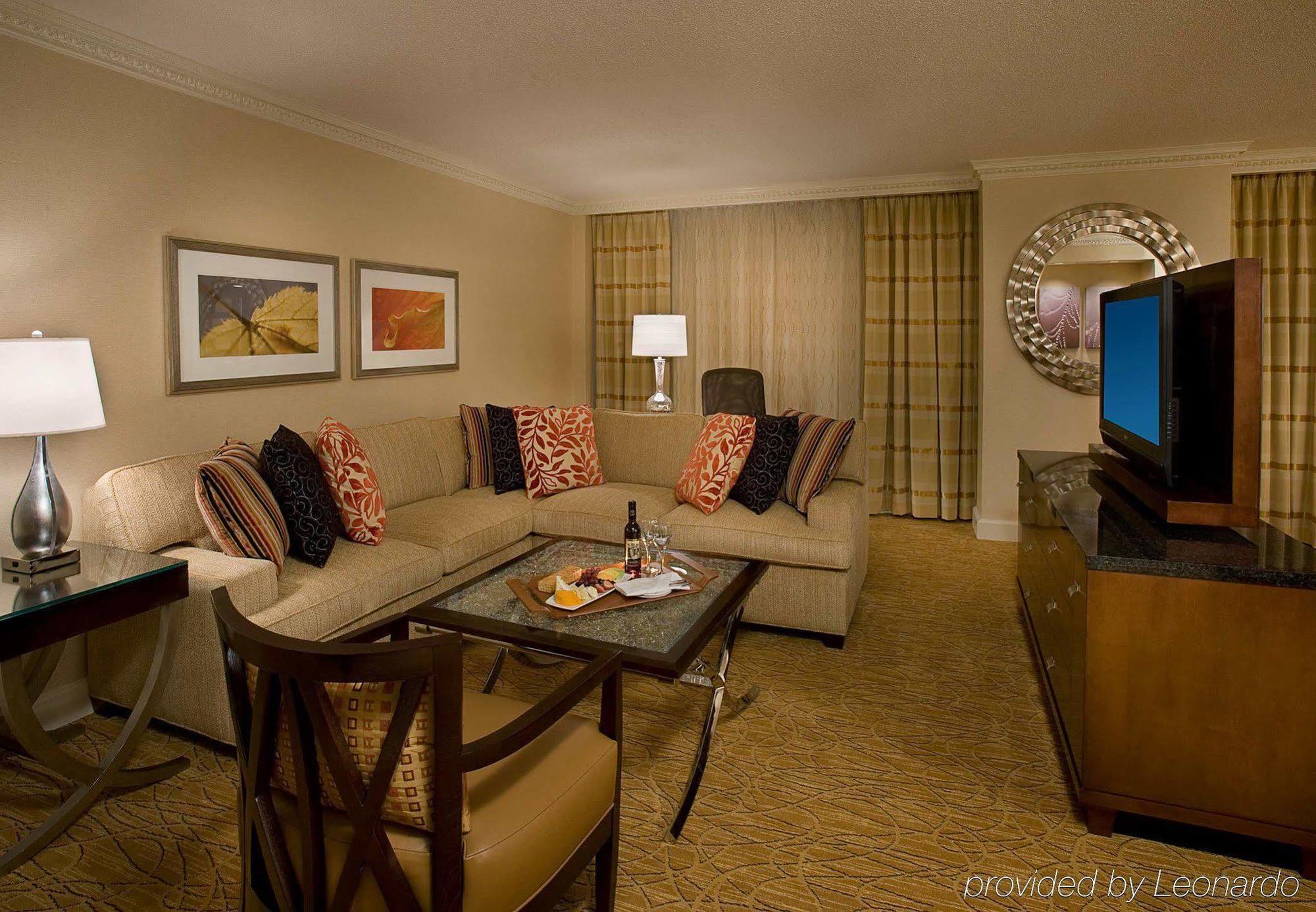 Hotel Airport Marriott Toronto