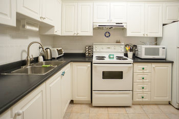 Applewood - 2 Bdrm King West Toronto