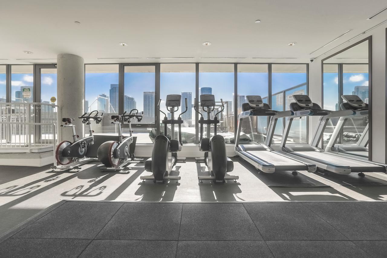 Noel Suites - Fashion District Apartment *