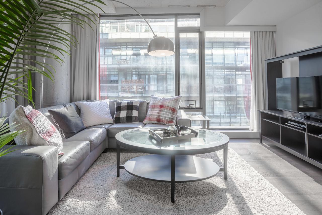 Noel Suites - Fashion District Apartment Toronto