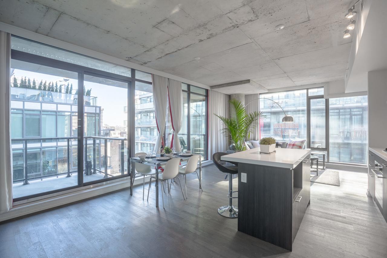 Noel Suites - Fashion District Apartment