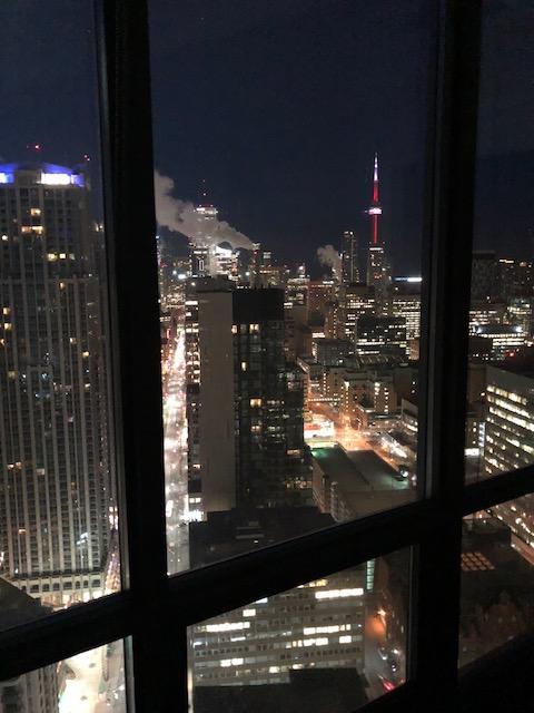 Apartment Cn Tower View - Furnished Apartmnets At Bay Street *