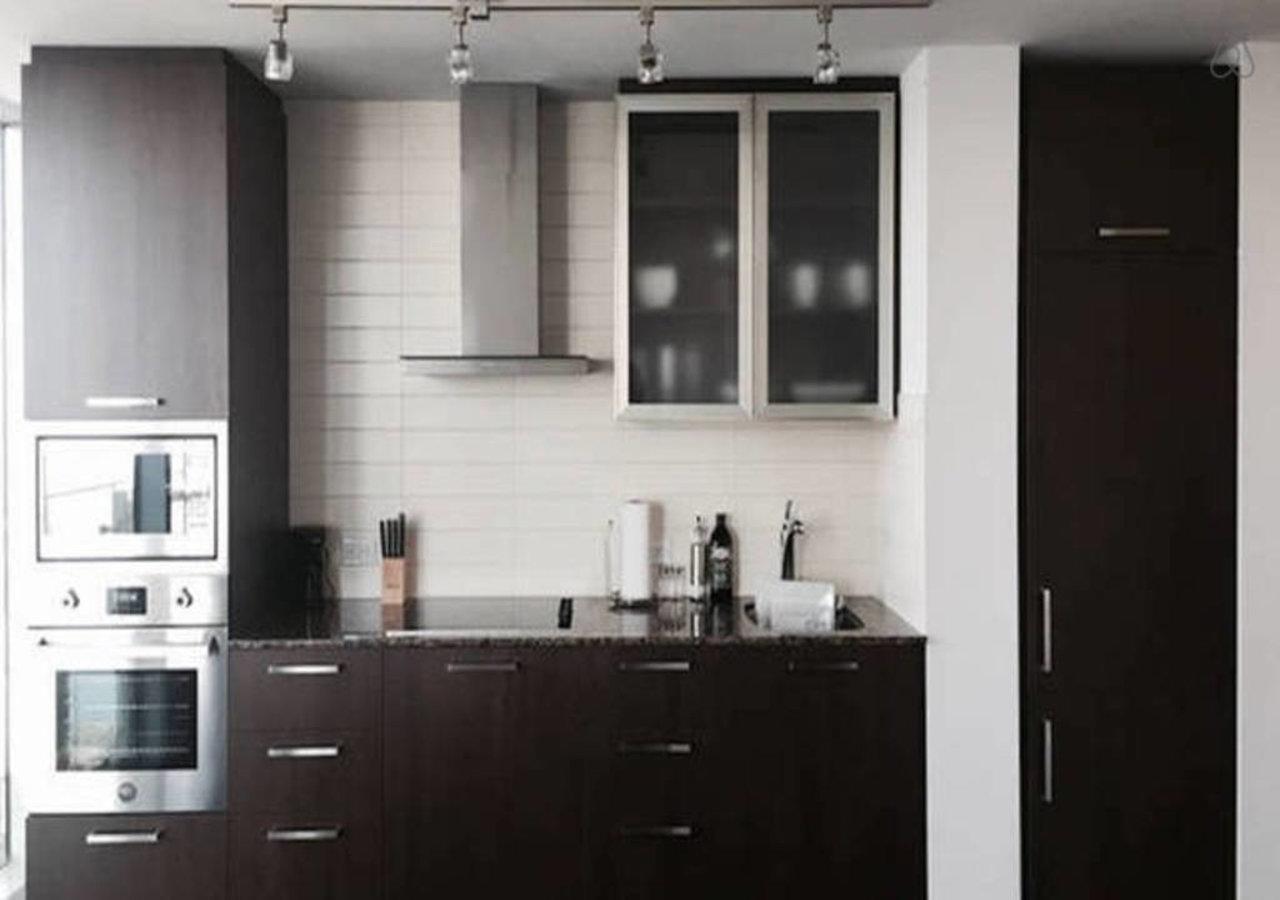 Eg Suites - York St Condos Cn Tower Toronto