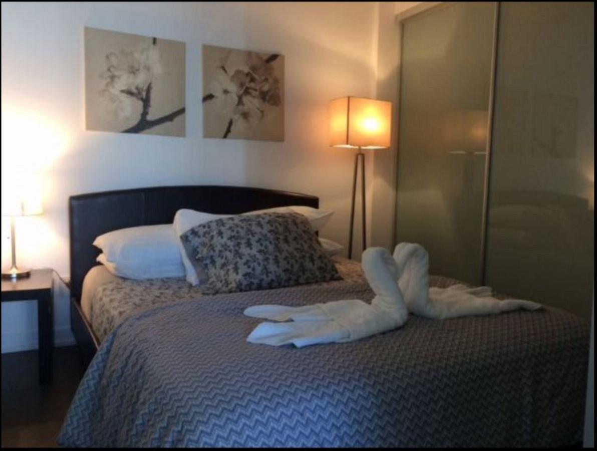Pelicanstay In Fashion District Toronto