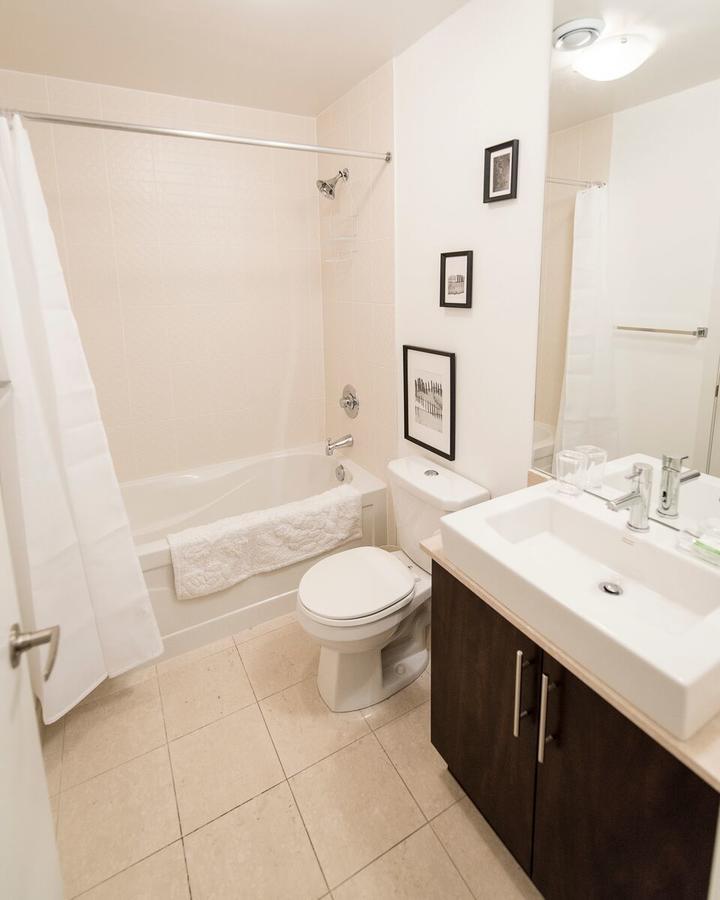 Noel Suites Air Canada Centre Apartment Toronto