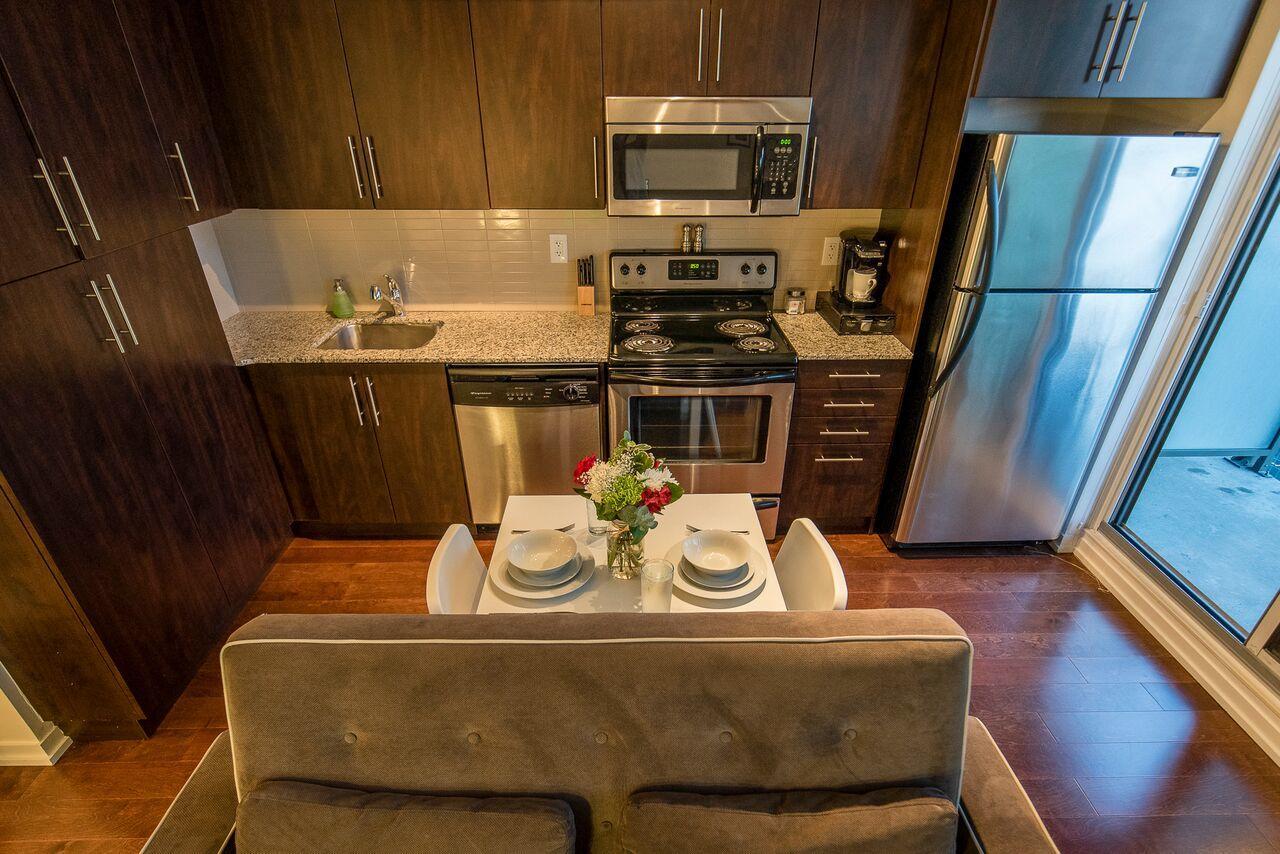 Noel Suites Air Canada Centre * Toronto