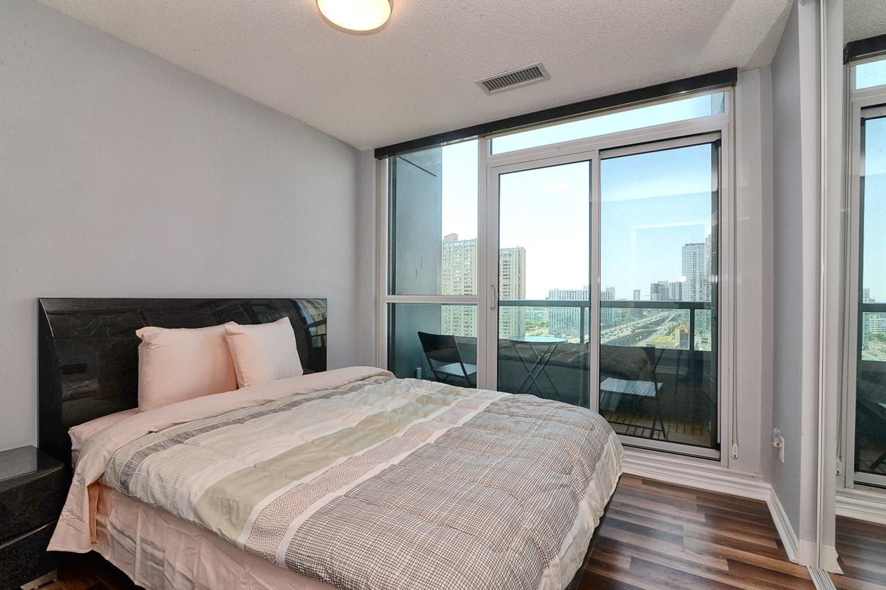 Apartment Napa Furnished At Cn Tower & Maple Leaf Square