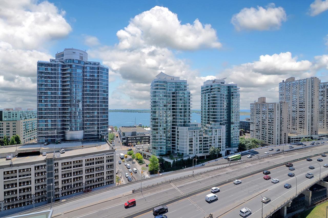Apartment Napa Furnished At Cn Tower & Maple Leaf Square