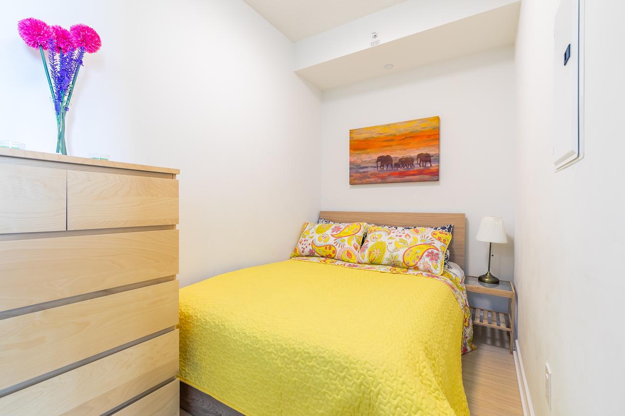 Simply Comfort. Amazing Downtown Apartment Toronto