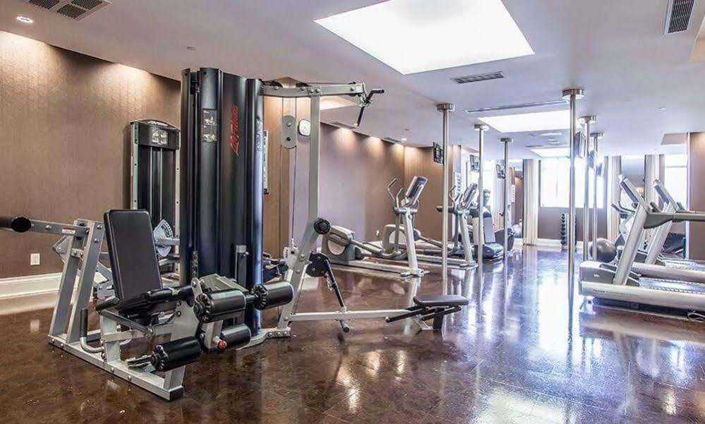 Kashaneh - 25 Greenview Toronto