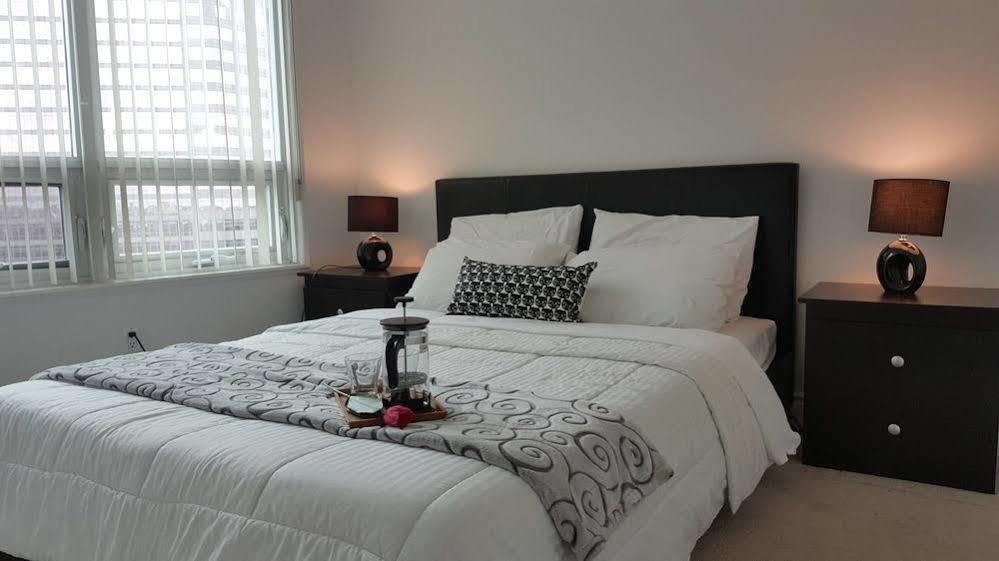 Kashaneh - 25 Greenview