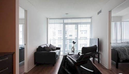 Hotel Elite - Queen West 4*