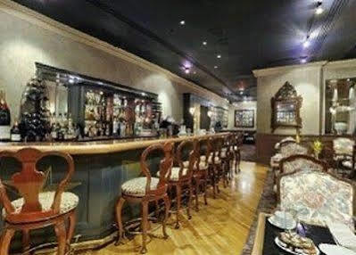 Sutton Place 4*