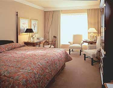 Sutton Place 4*