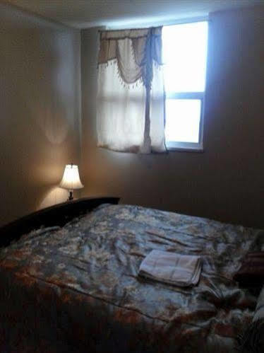 Furnished Living- Forest Manor * Toronto