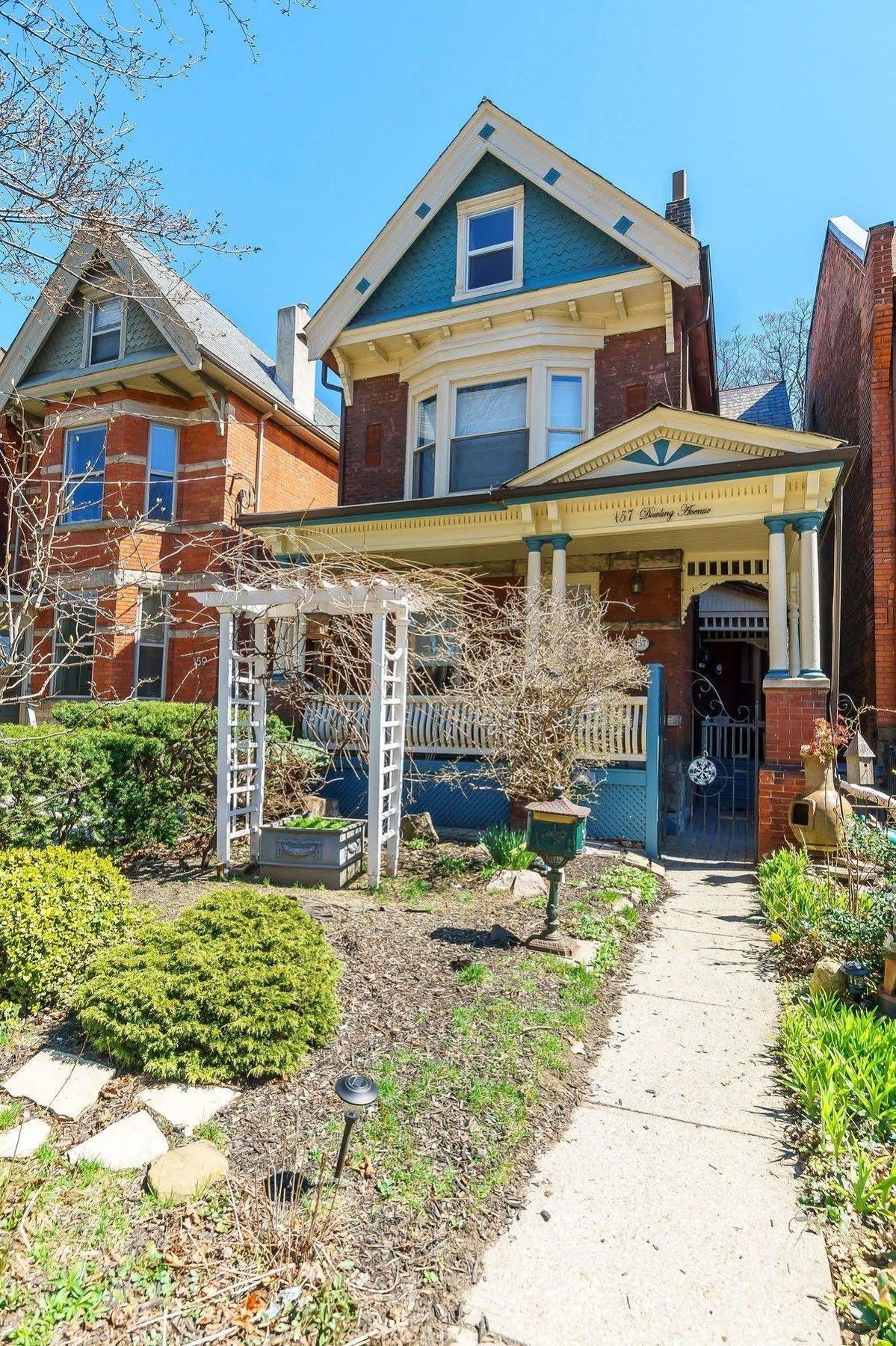 Elliott House 3* Toronto