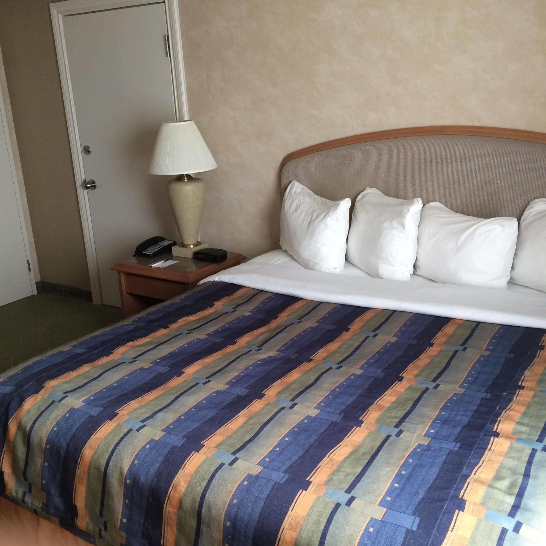Four Points By Sheraton Airport East Hotel 3*