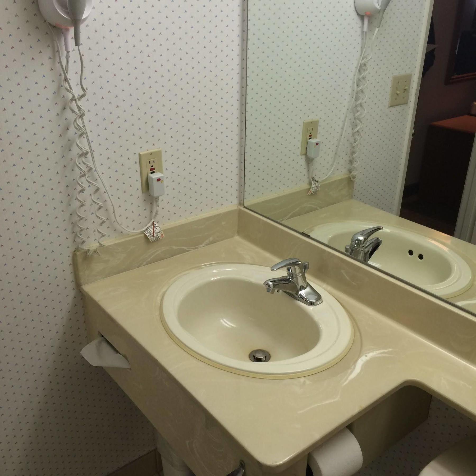 Four Points By Sheraton Airport East Hotel 3*