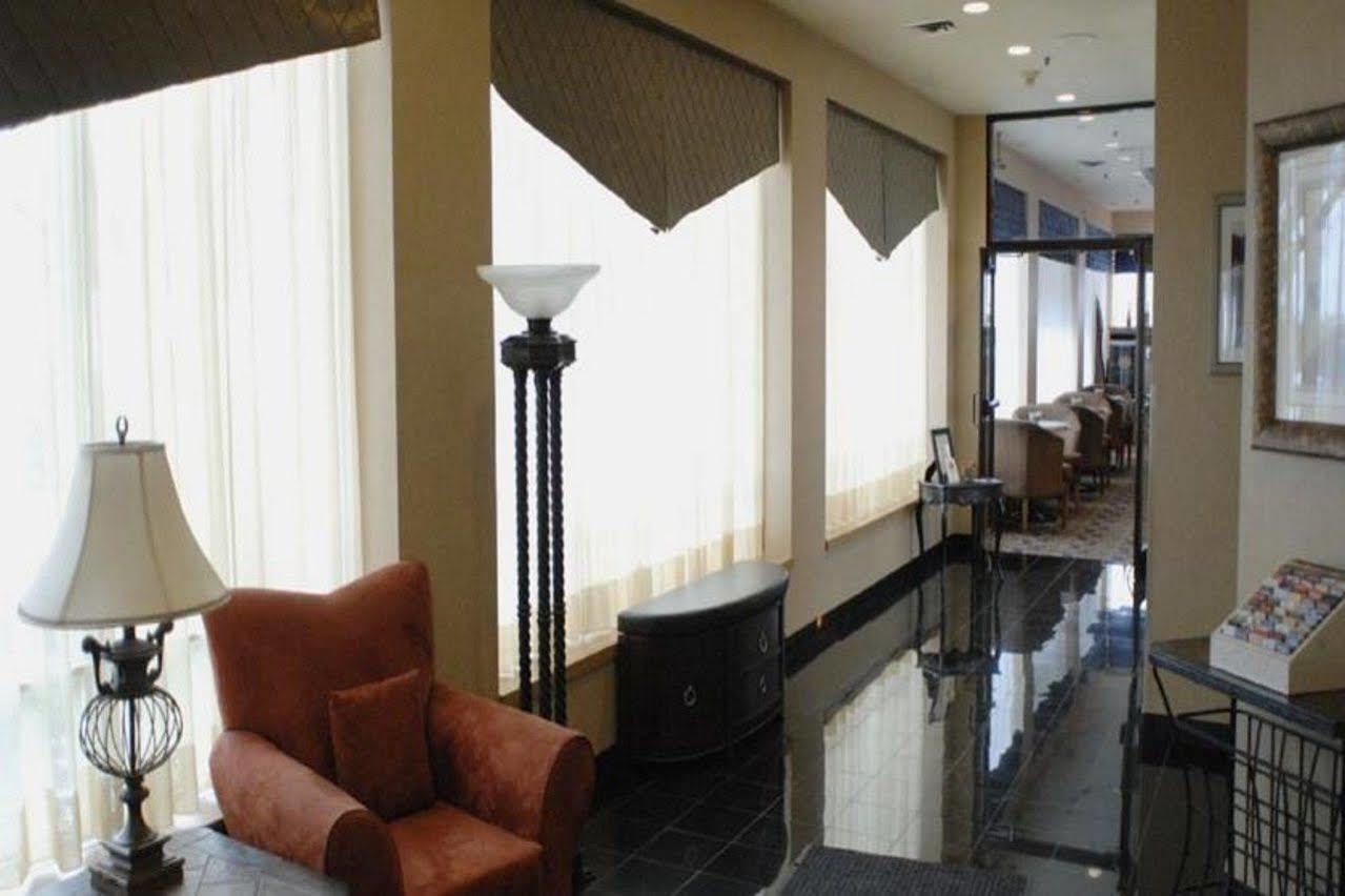 Four Points By Sheraton Airport East