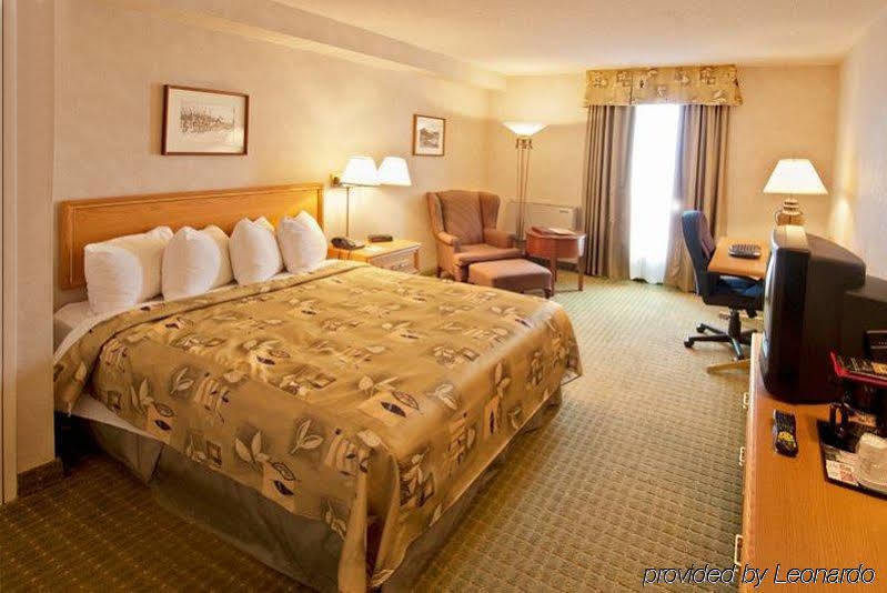 Hotel Four Points By Sheraton Airport East