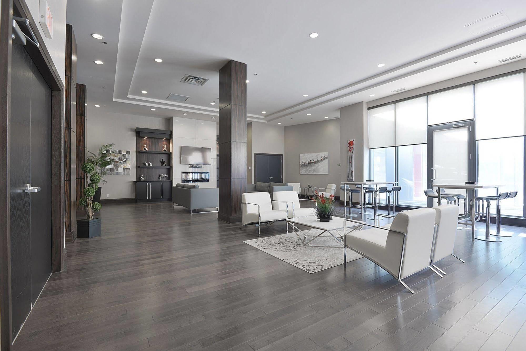 Napa Furnished At Cn Tower & Maple Leaf Square Apartment