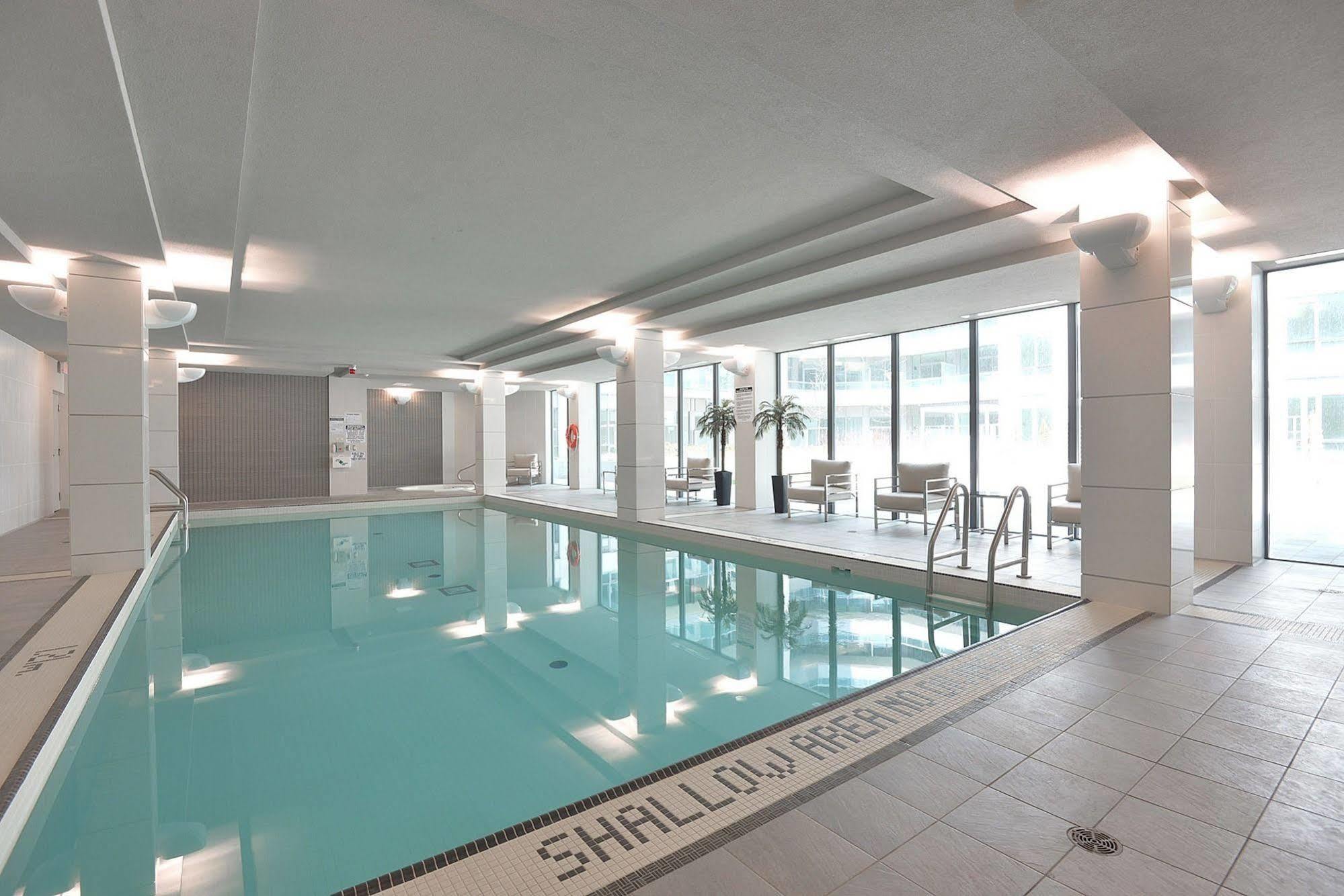 Napa Furnished At Cn Tower & Maple Leaf Square Toronto