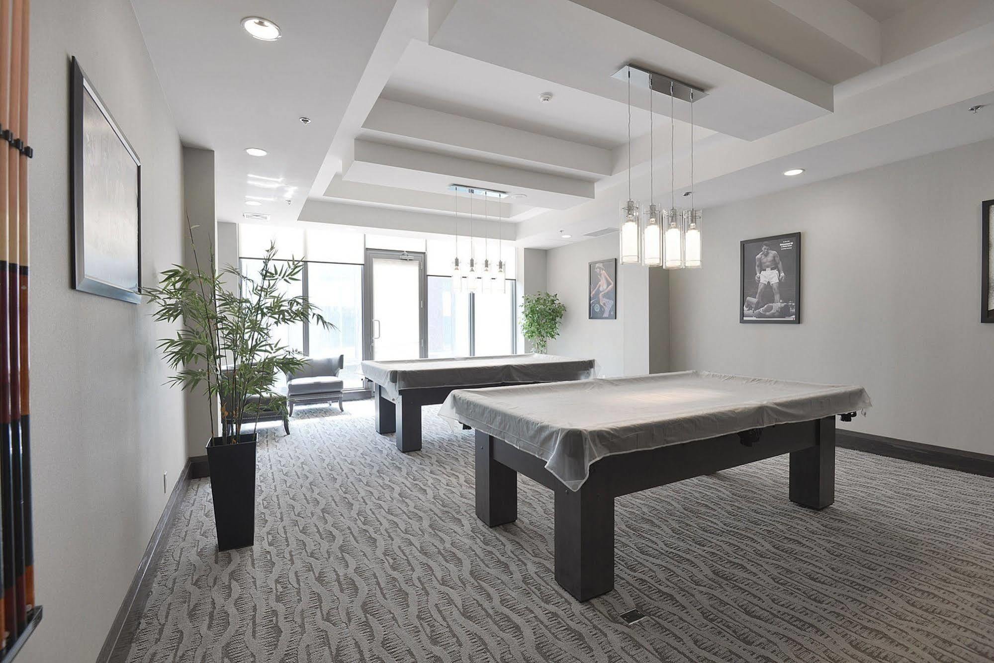 Napa Furnished At Cn Tower & Maple Leaf Square