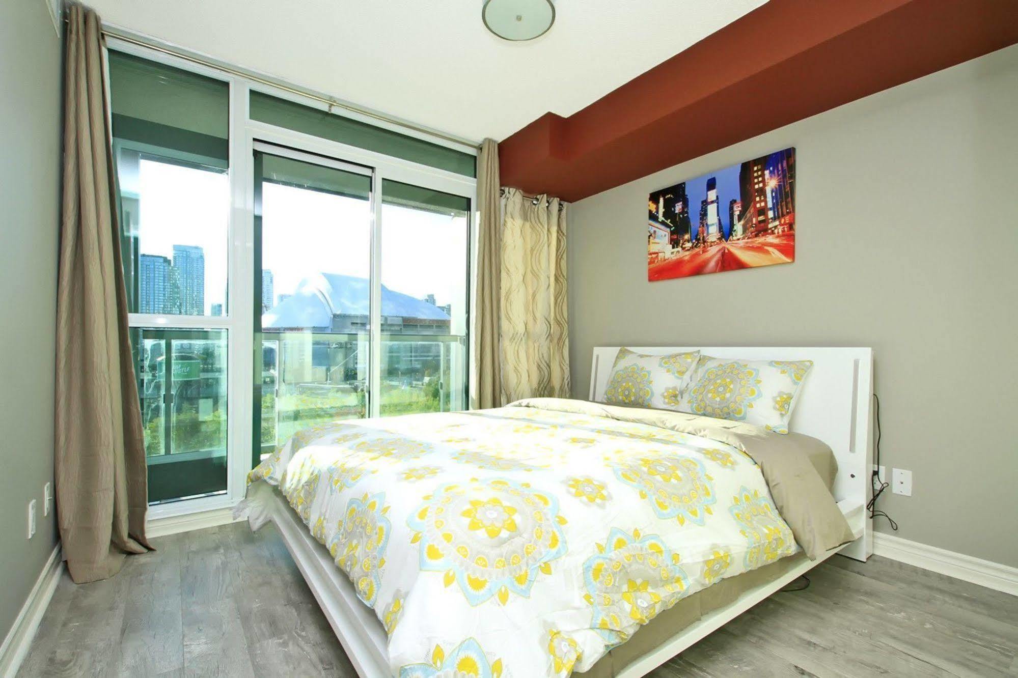Napa Furnished At Cn Tower & Maple Leaf Square Apartment Toronto