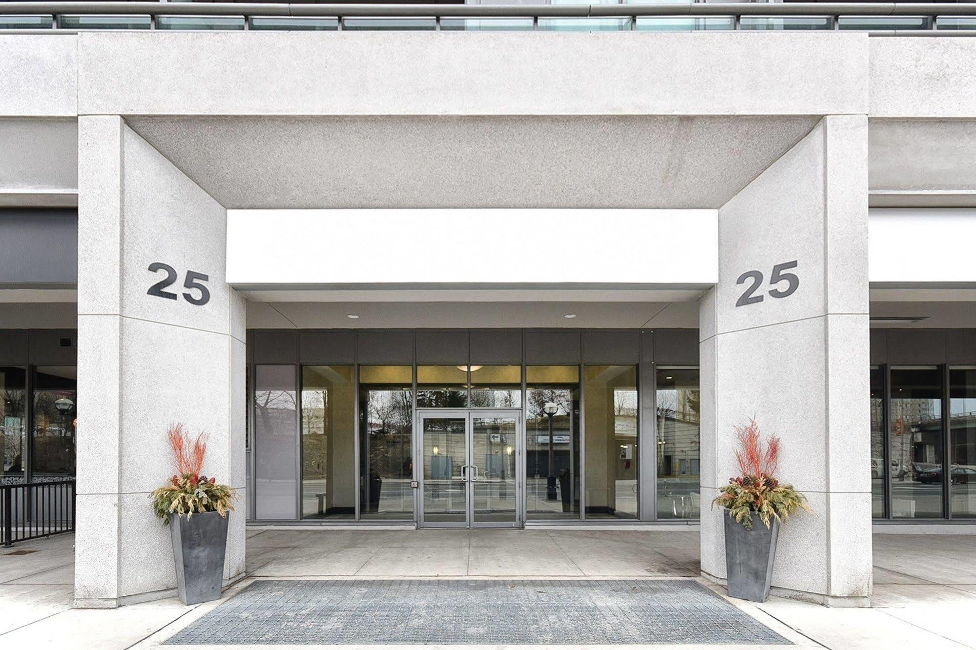 Napa Furnished At Cn Tower & Maple Leaf Square * Toronto