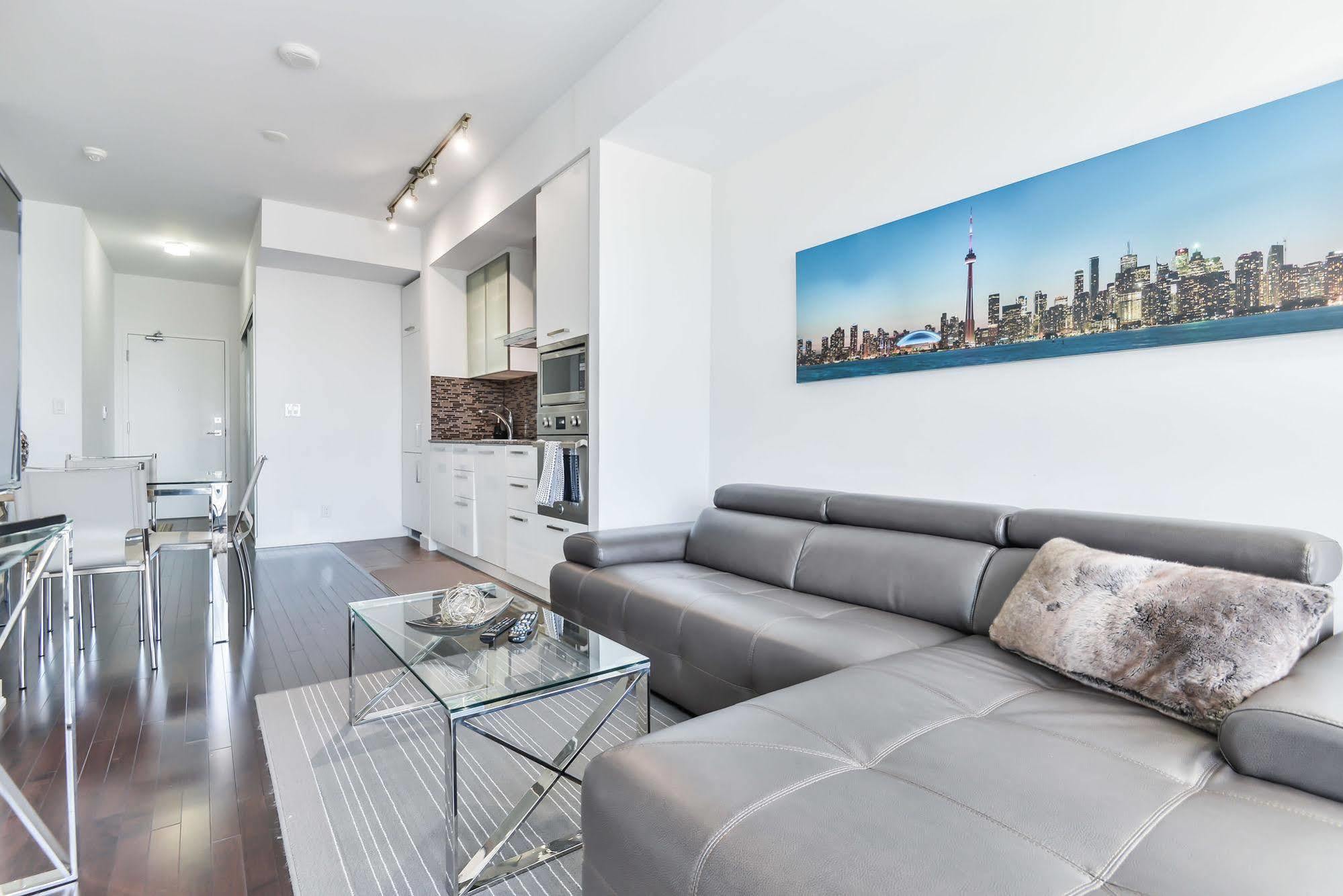 Atlantis Furnished - York Street Toronto