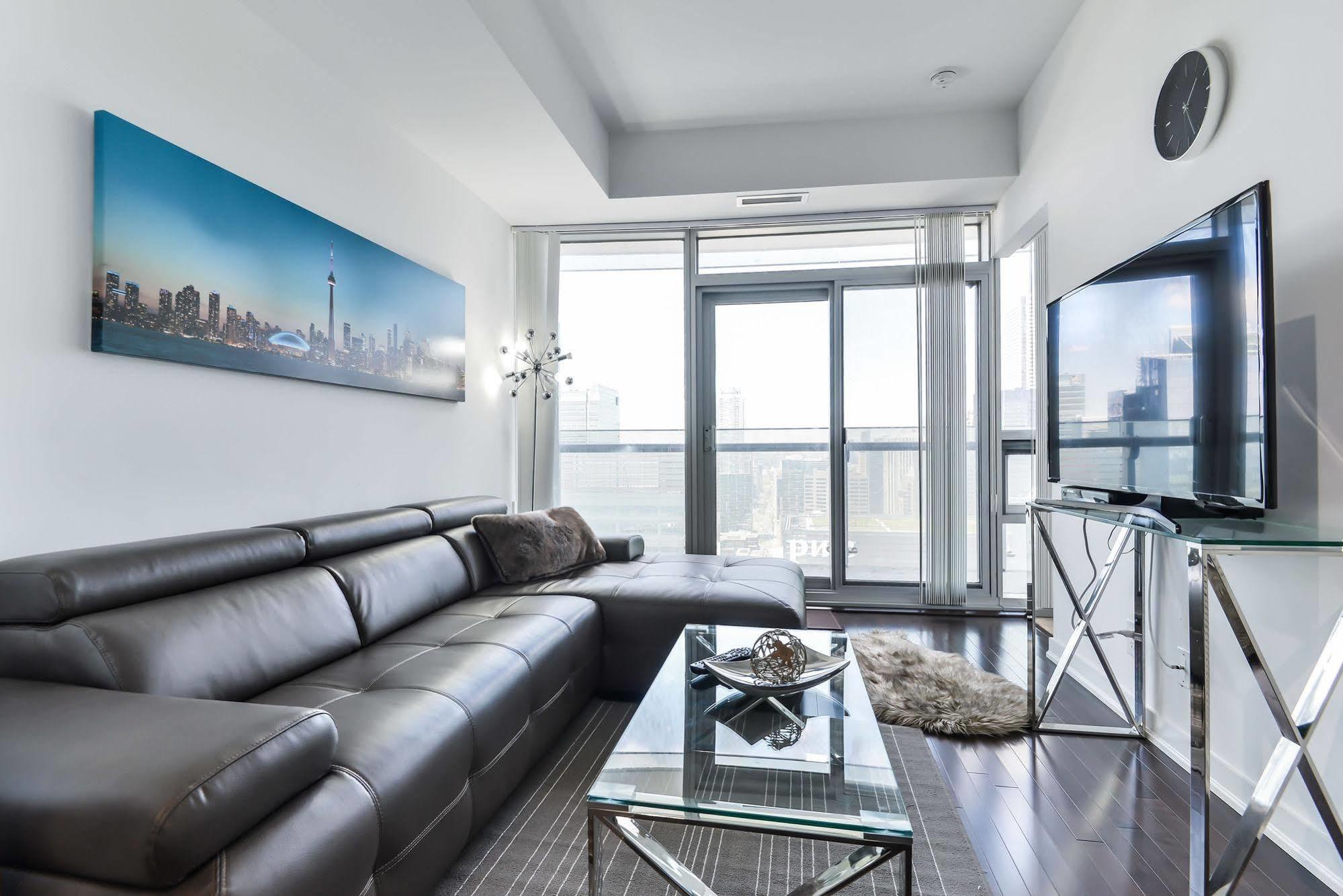Atlantis Furnished - York Street Toronto
