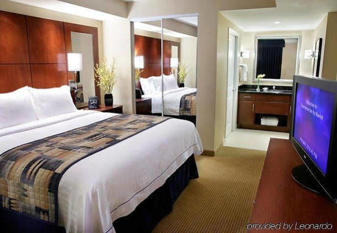 By Marriott Downtown / Entertainment District