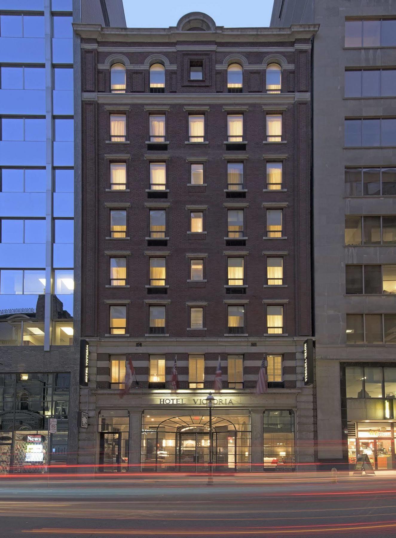 Hotel Victoria Toronto