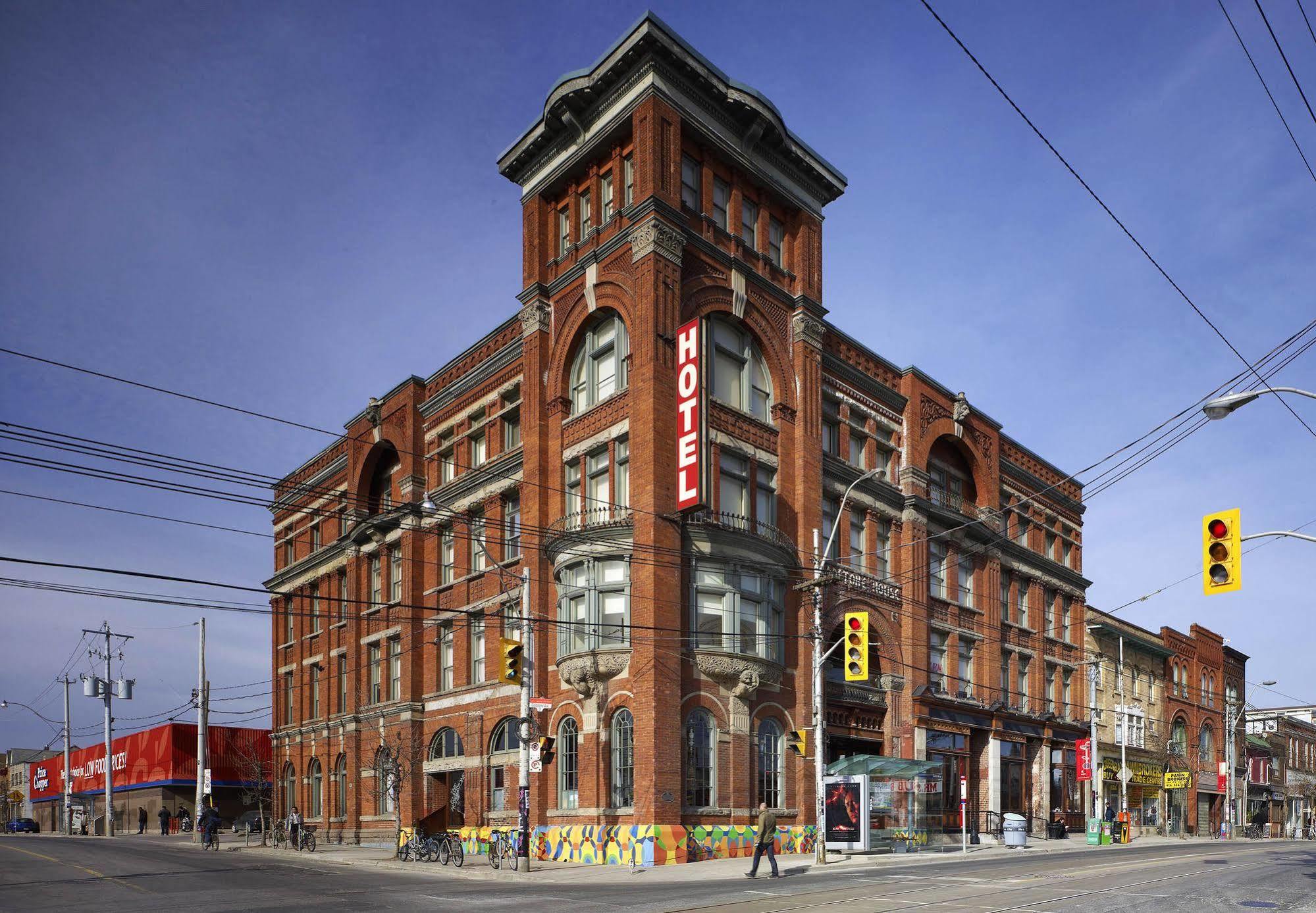 Gladstone House 4*