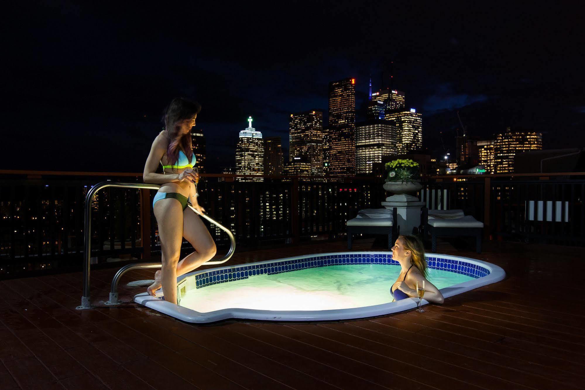 Hotel Grand &